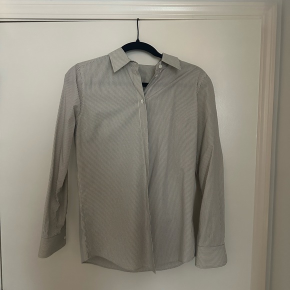 Aritzia Babaton striped button-up - Picture 4 of 4